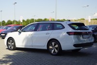 VW Passat Variant 1.5 eTSI DSG