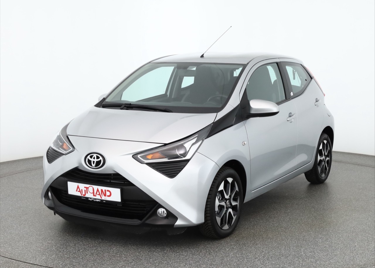 Toyota Aygo AYGO 1.0 x-play connect Aut.