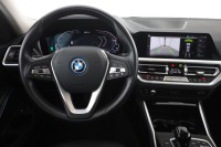 BMW 330 e xDrive Luxury Line