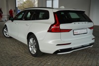 Volvo V60 Kombi 2.0 M-Hybrid Plus Dark