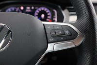 VW Passat Variant 2.0 TSI DSG R-Line