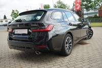 BMW 330 330e Advantage
