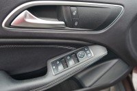 Mercedes-Benz GLA 200 Standard