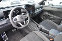 VW T-Roc R-Line 1.5 eTSI DSG n.Modell