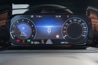 VW Golf VIII Variant 2.0 R-Line DSG