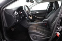 Mercedes-Benz GLA 180 Urban