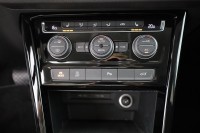VW Touran 1.5 TSI DSG R-Line