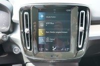 Volvo XC 40 T3 2WD Momentum Pro