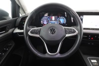 VW Golf VIII Variant 1.5 eTSI DSG