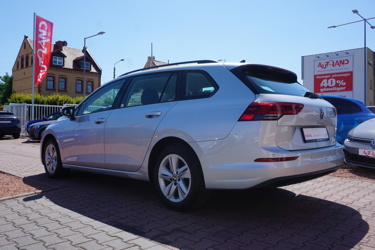 VW Golf VIII Variant Life eTSI