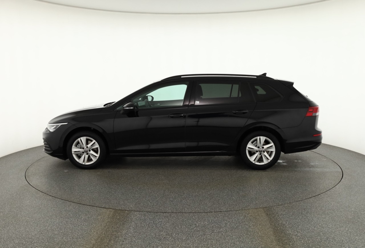 VW Golf VIII Variant 2.0 TDI DSG Life