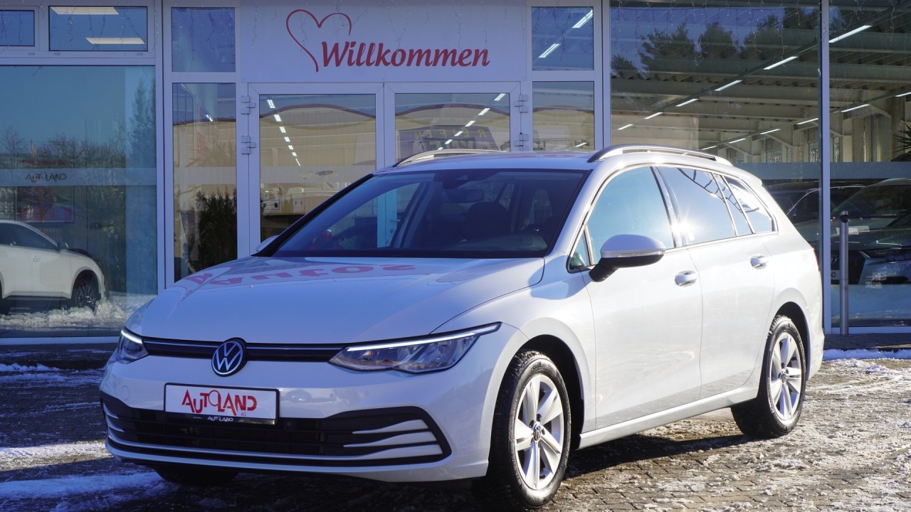 VW Golf VIII Variant 1.0 TSI VC