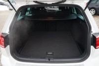 VW Golf VII Variant 1.5 TSI R-Line