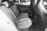VW Golf Variant 1.5 eTSI R-Line