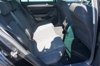 VW Passat Variant 1.5 TSI DSG R-Line