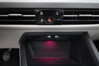VW Golf VIII Variant 1.5 TSI Life