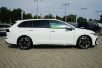 VW Golf VIII Variant 1.5 TSI R-Line