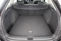 VW Golf VIII Variant 1.5 eTSI DSG