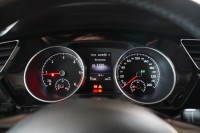 VW Touran 2.0 TDI R-Line