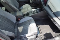 VW Golf VIII 1.5 eTSI R-Line DSG