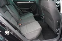 VW Passat Variant 1.5 TSI DSG R-Line