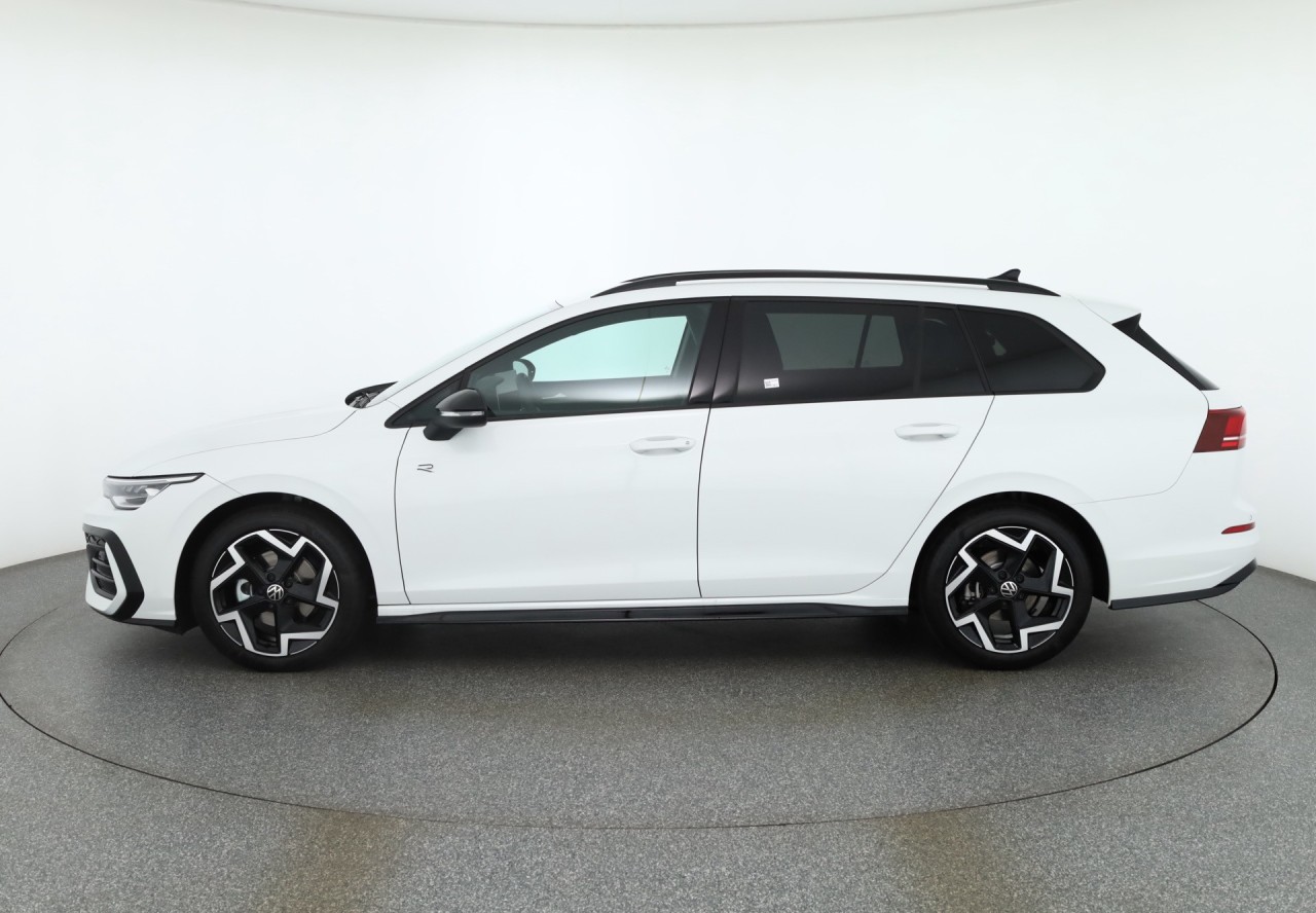 VW Golf VIII Variant 1.5 eTSI R-Line DSG