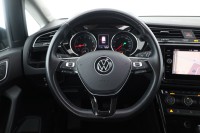 VW Touran 1.5 TSI DSG R-Line
