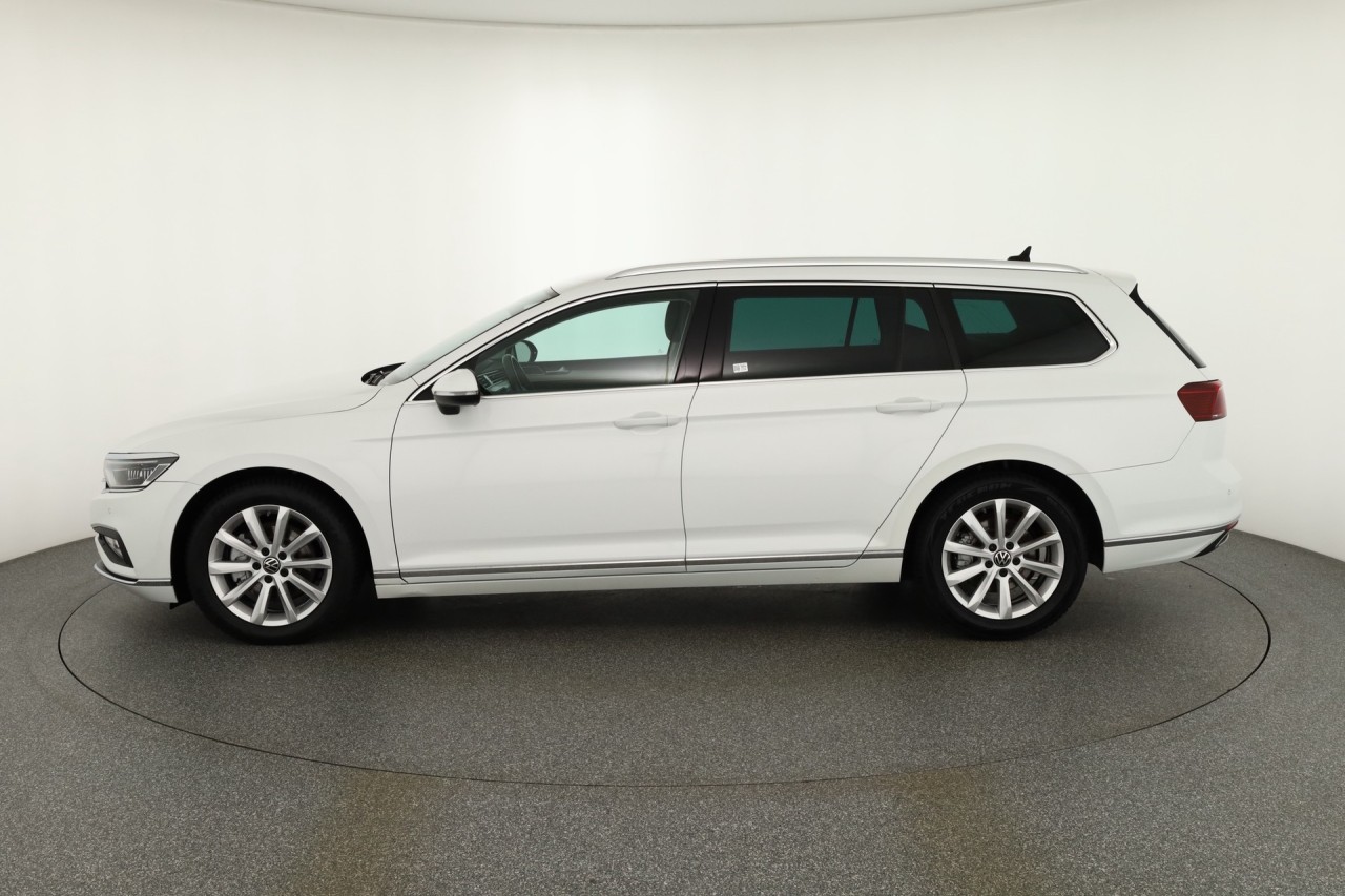 VW Passat Variant 2.0 TDI DSG Elegance