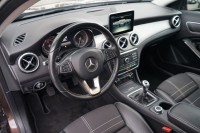 Mercedes-Benz GLA 200 Standard
