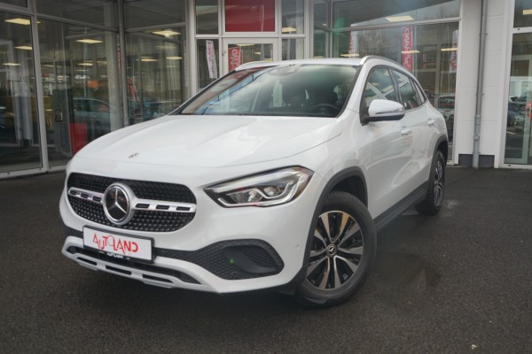 Mercedes-Benz GLA 200 Style