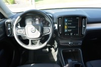 Volvo XC 40 T3 2WD Momentum Pro