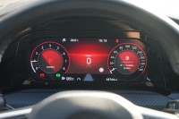 VW Golf VIII Variant R-Line eTSI