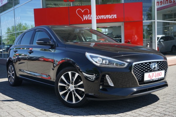 Hyundai i30 1.4 T-GDI Intro