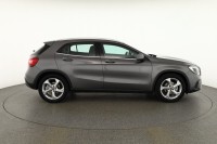 Mercedes-Benz GLA 180 7G-DCT Urban