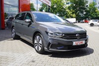 VW Passat Variant GTE