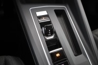 VW Golf VIII Variant 1.5 eTSI DSG Life