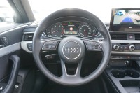 Audi A4 Quattro Avant 40 2.0 TDI quattro S line