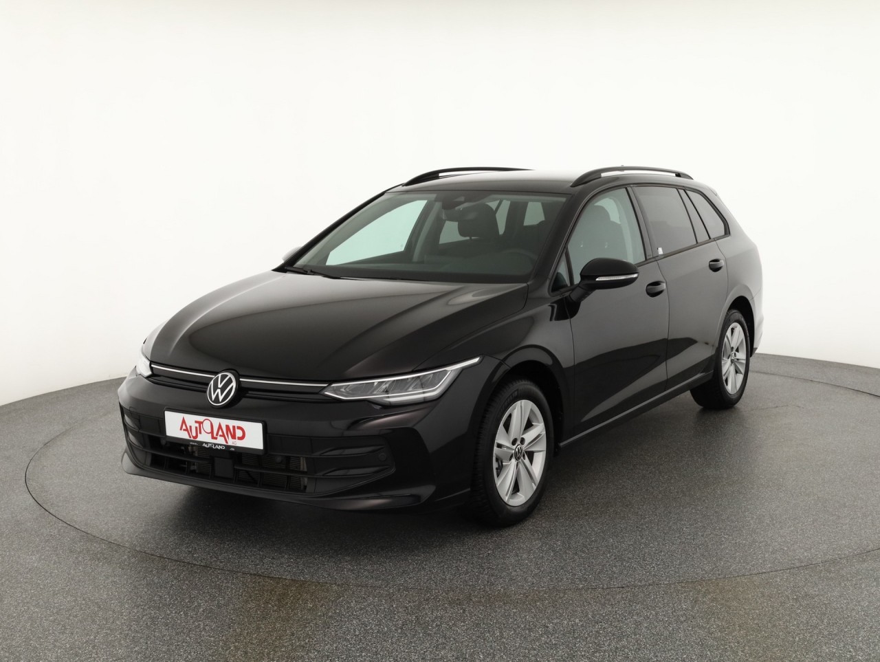 VW Golf VIII Variant 1.5 TSI