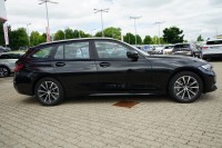 BMW 330 330e Advantage