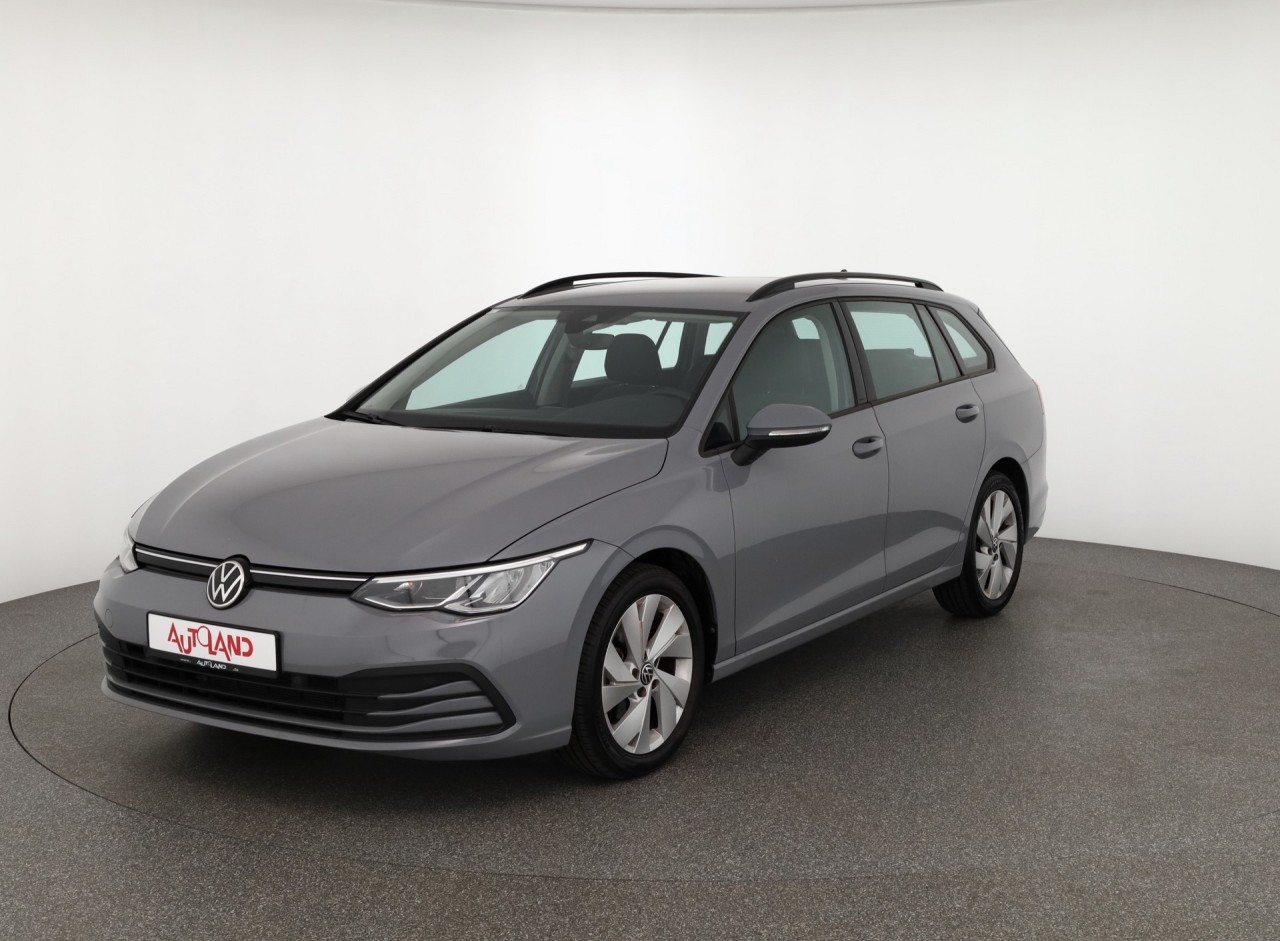 VW Golf VIII Variant 1.0 eTSI DSG