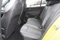 VW Golf VIII 2.0 TDI R-Line