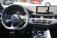 Audi A4 Avant 2.0 TDI S-Line