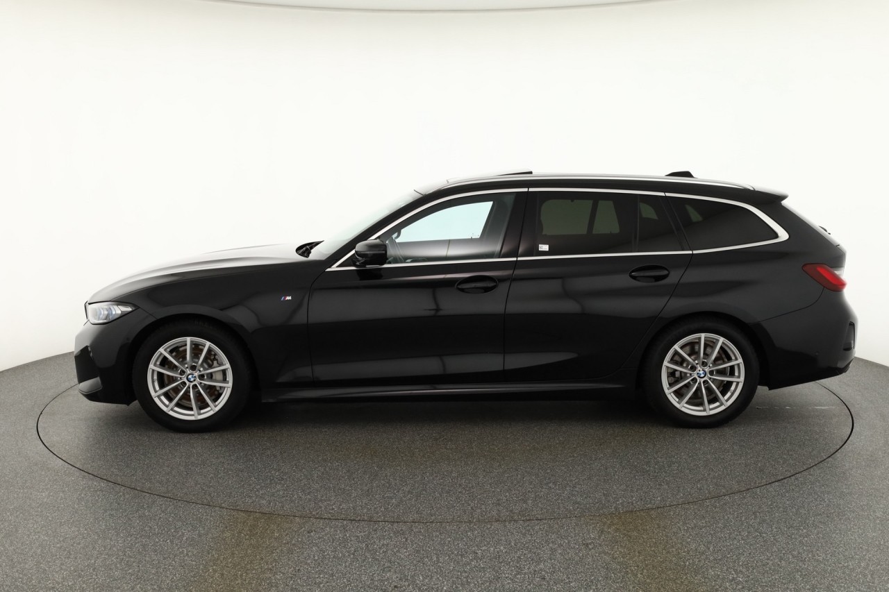 BMW 3 330i M-Sport Touring Aut.