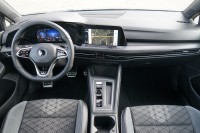 VW Golf VIII Variant 2.0 R-Line DSG