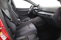 VW Golf VIII Variant 1.5 eTSI R-Line DSG