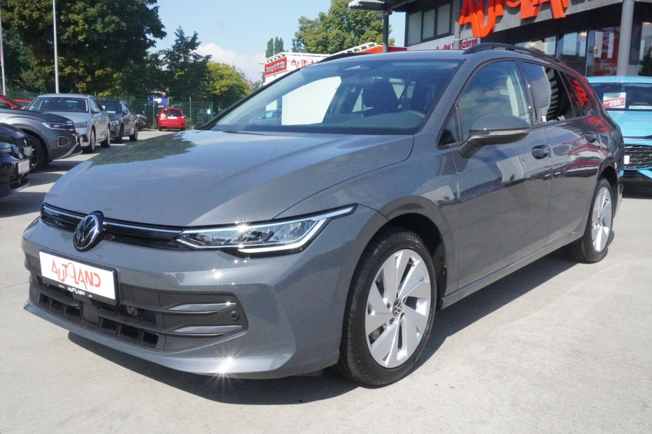 VW Golf VIII Variant 1.5 TSI DSG