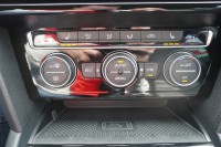 VW Passat Variant 2.0 TSI DSG Edition R-Line