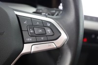VW Golf VIII Variant 1.5 eTSI DSG