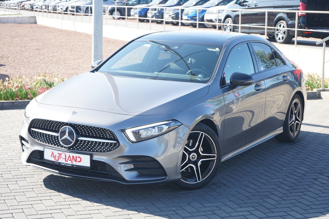 Mercedes-Benz A 200 A200 Lim. DCT AMG Line 18Z MBUX Pano