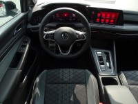 VW Golf VIII 2.0 TDI R-Line